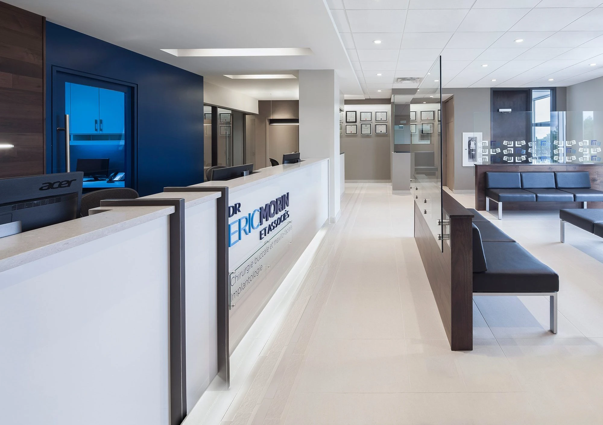 Une équipe expérimentée en partenariat avec les dentistes et professionnels traitants